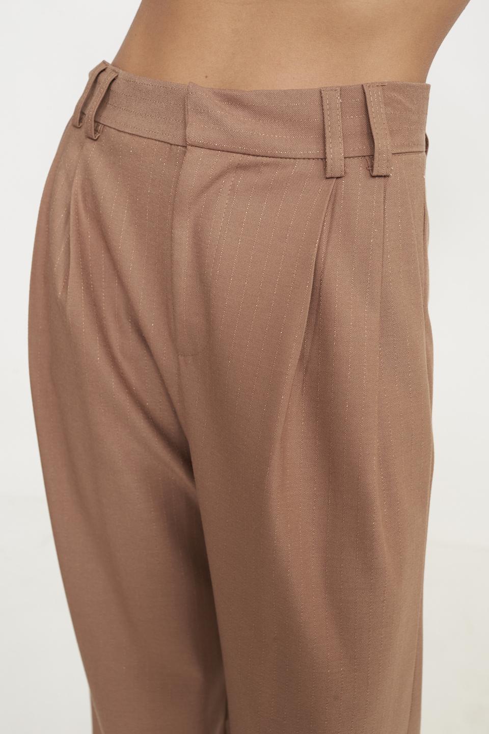 Pantalone palazzo gessato con pinces gessato camel - Autunno - Inverno 2025 | Brend